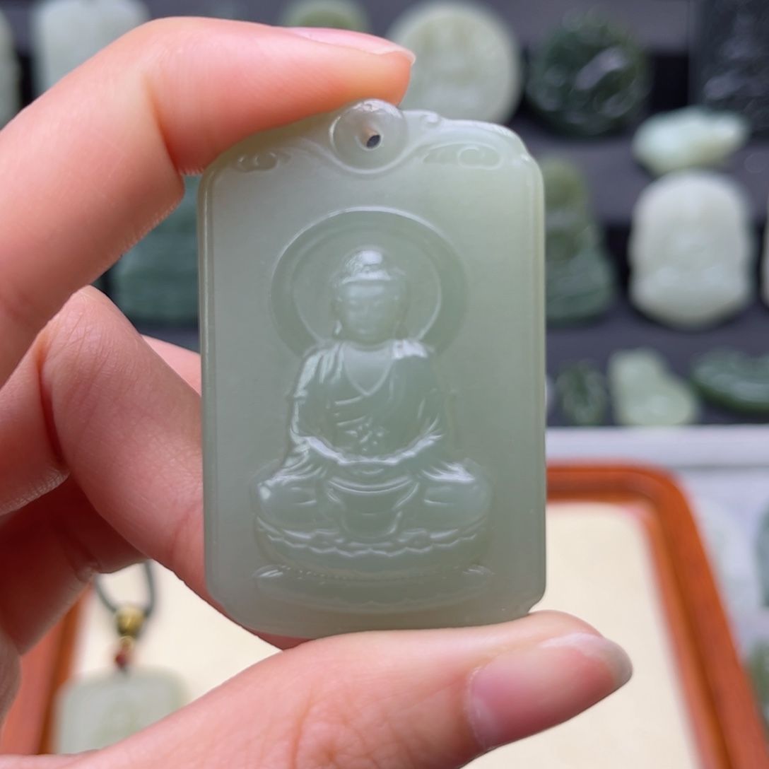 和田玉颈饰未镶嵌静****界