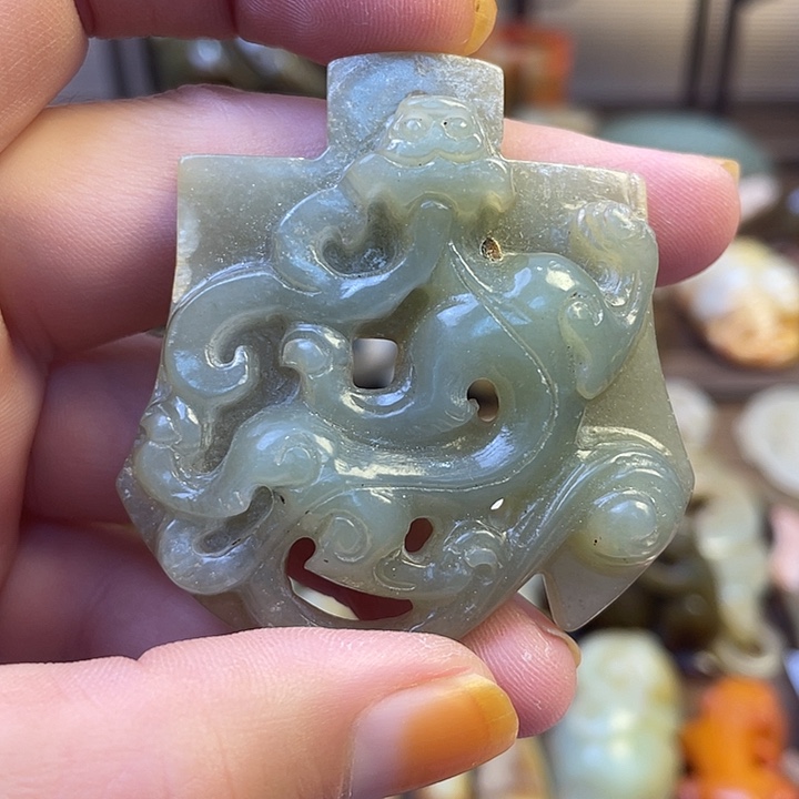 未镶嵌和田玉（糖玉）挂件