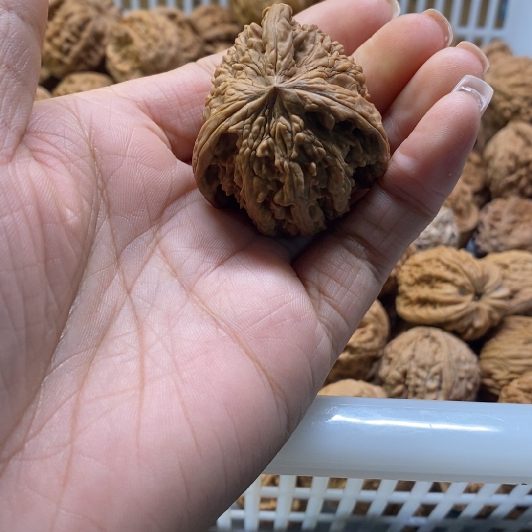 ****饭吊坠文玩核桃三棱