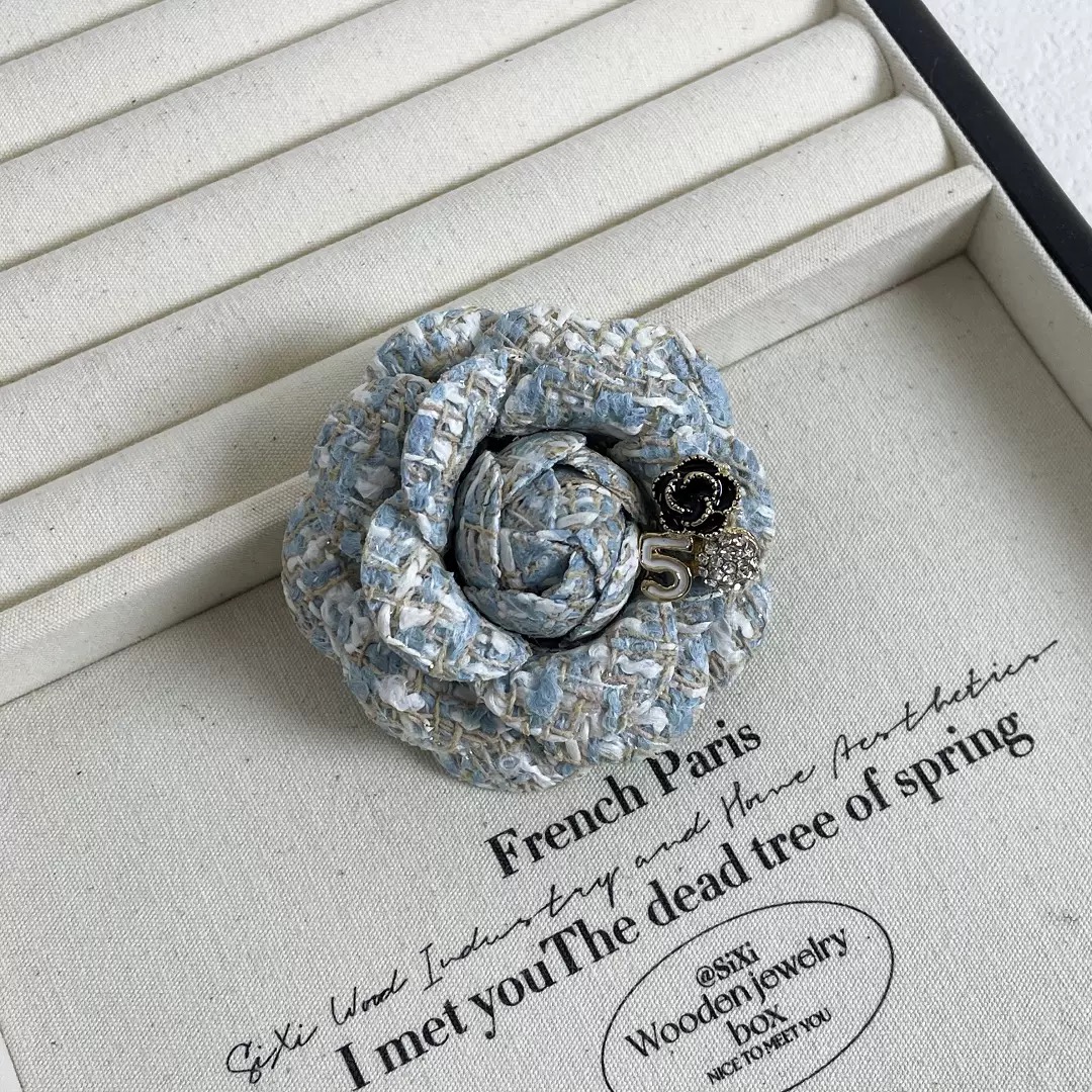 非金属布艺胸针 小香风气质时尚百搭经典法式-282