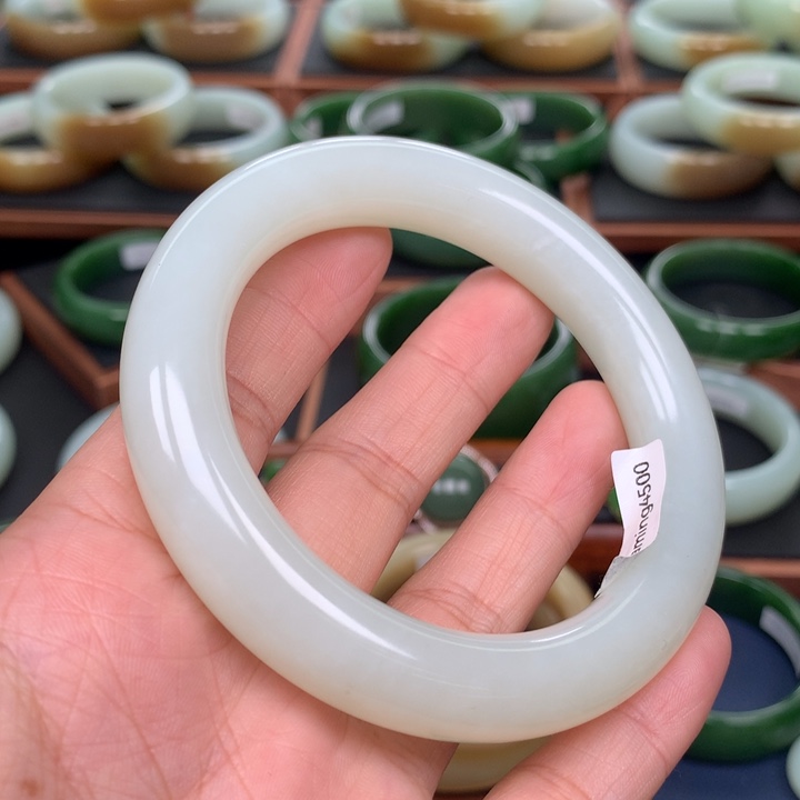 和田玉手镯未镶嵌60