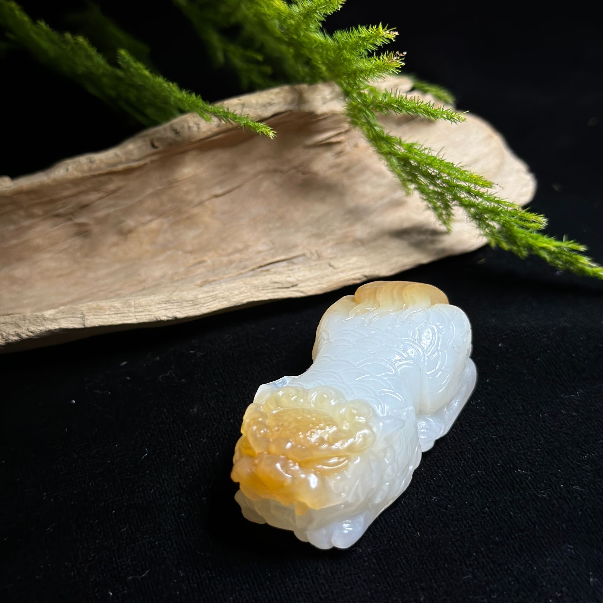 【玉曌缘】和田玉糖白麒麟挂件吊坠