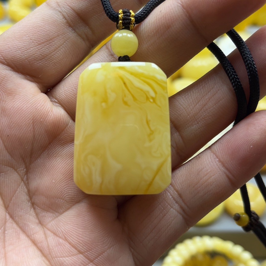 蜜蜡珠宝奇石未镶嵌