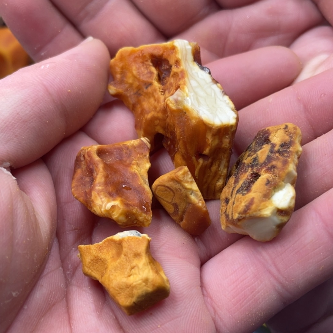 梵***影定制琥珀未镶嵌蜜蜡订制马蹄