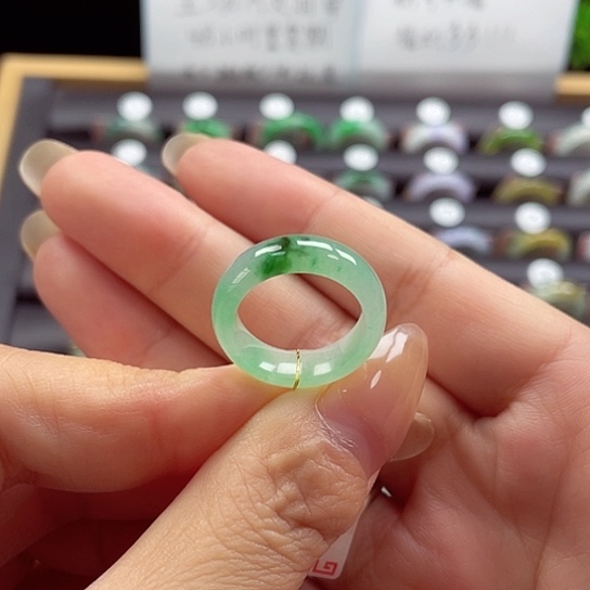 翡翠戒指未镶嵌10号