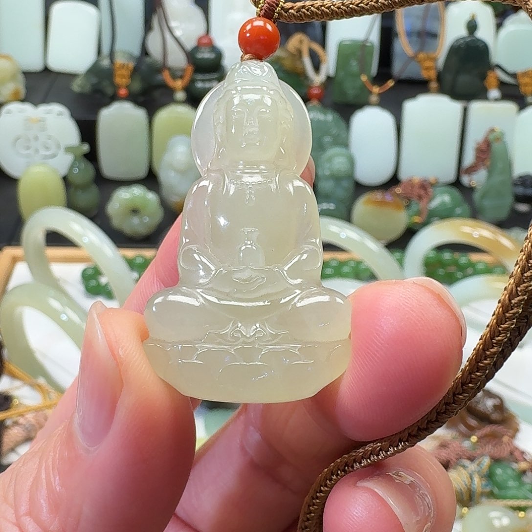 和田玉未镶嵌颈饰