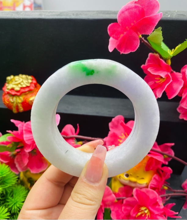 天然缅甸翡翠A货糯种淡春彩圆条女款时尚未抛光定制玉手镯