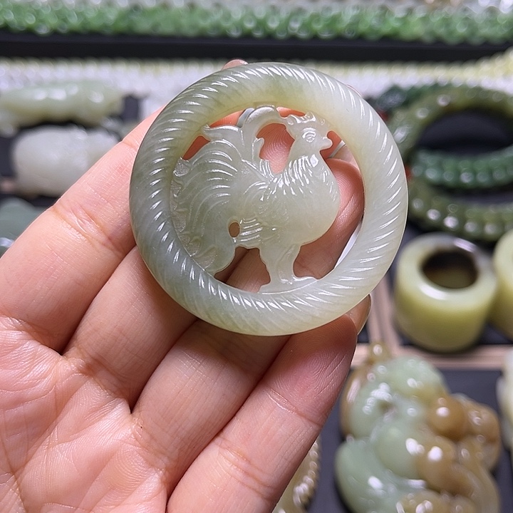 未镶嵌和田玉挂件