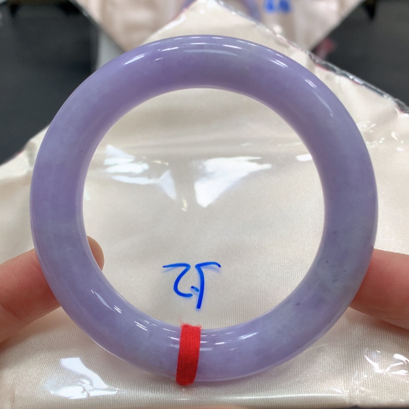 【闪购商品】翡翠手镯未镶嵌一****商翡翠