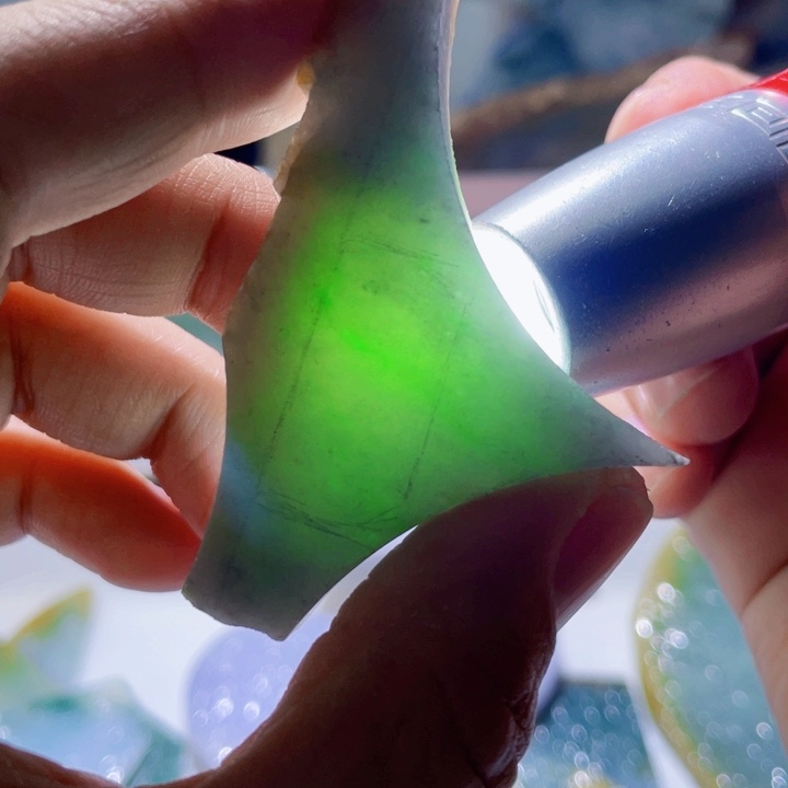 颈饰未镶嵌翡翠天然缅甸翡翠