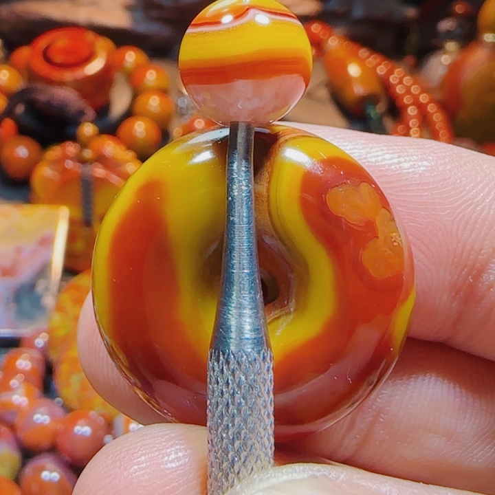 玛瑙/玉髓战国红平安扣带顶珠未镶嵌