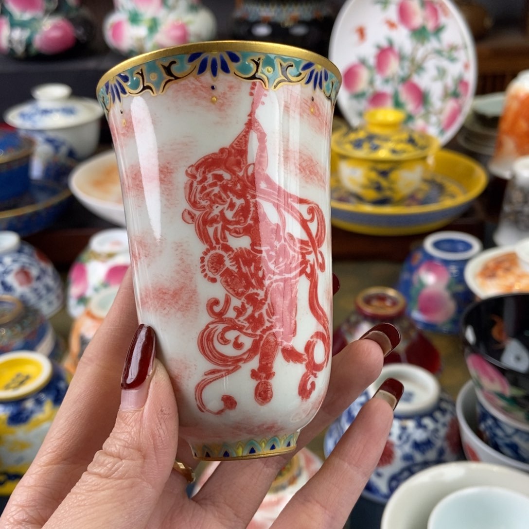 杯陶瓷艺术家的作品是一种非常