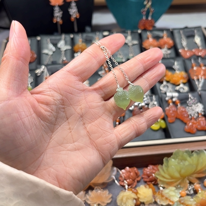 蛇纹石玉耳饰银S925镶嵌