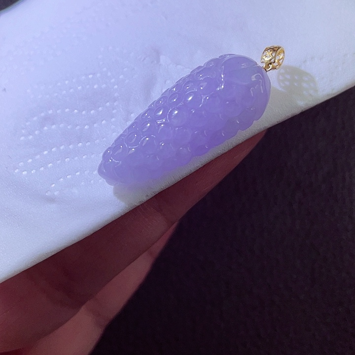 翡翠18K金镶嵌颈饰翡翠