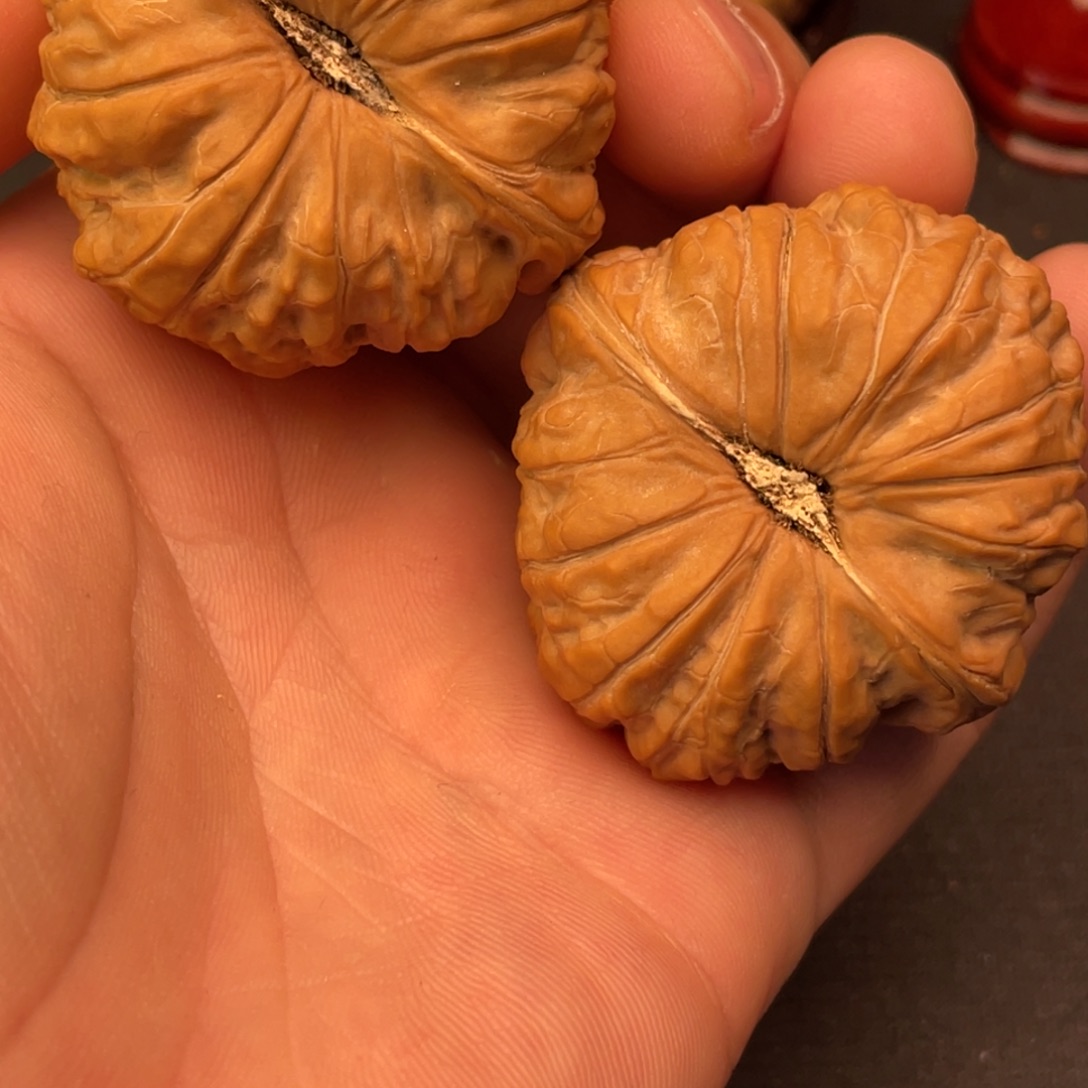 訴***文玩核桃吊坠文玩核桃南瓜炖