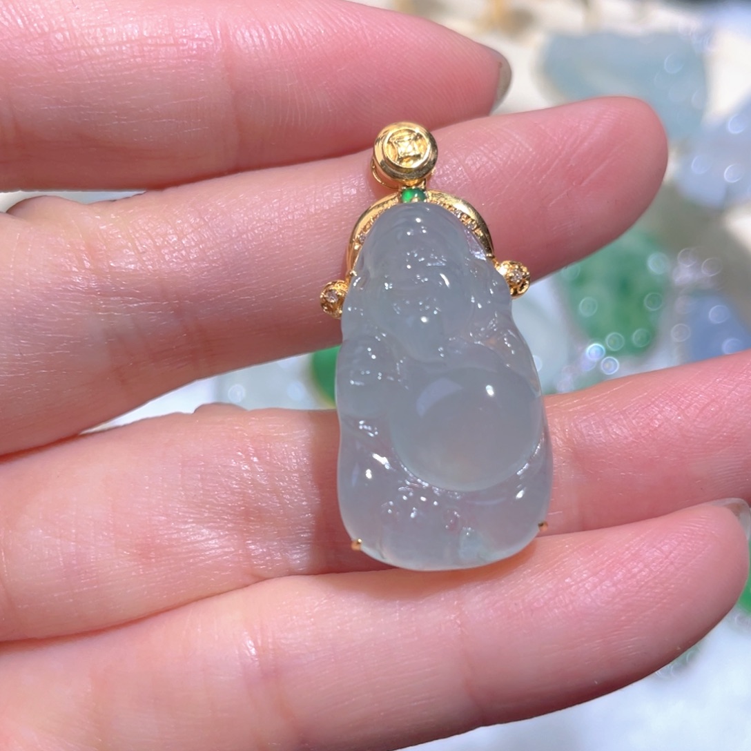 翡翠颈饰18K金镶嵌翡翠