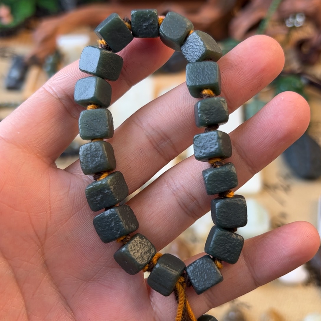 和田玉手绳未镶嵌