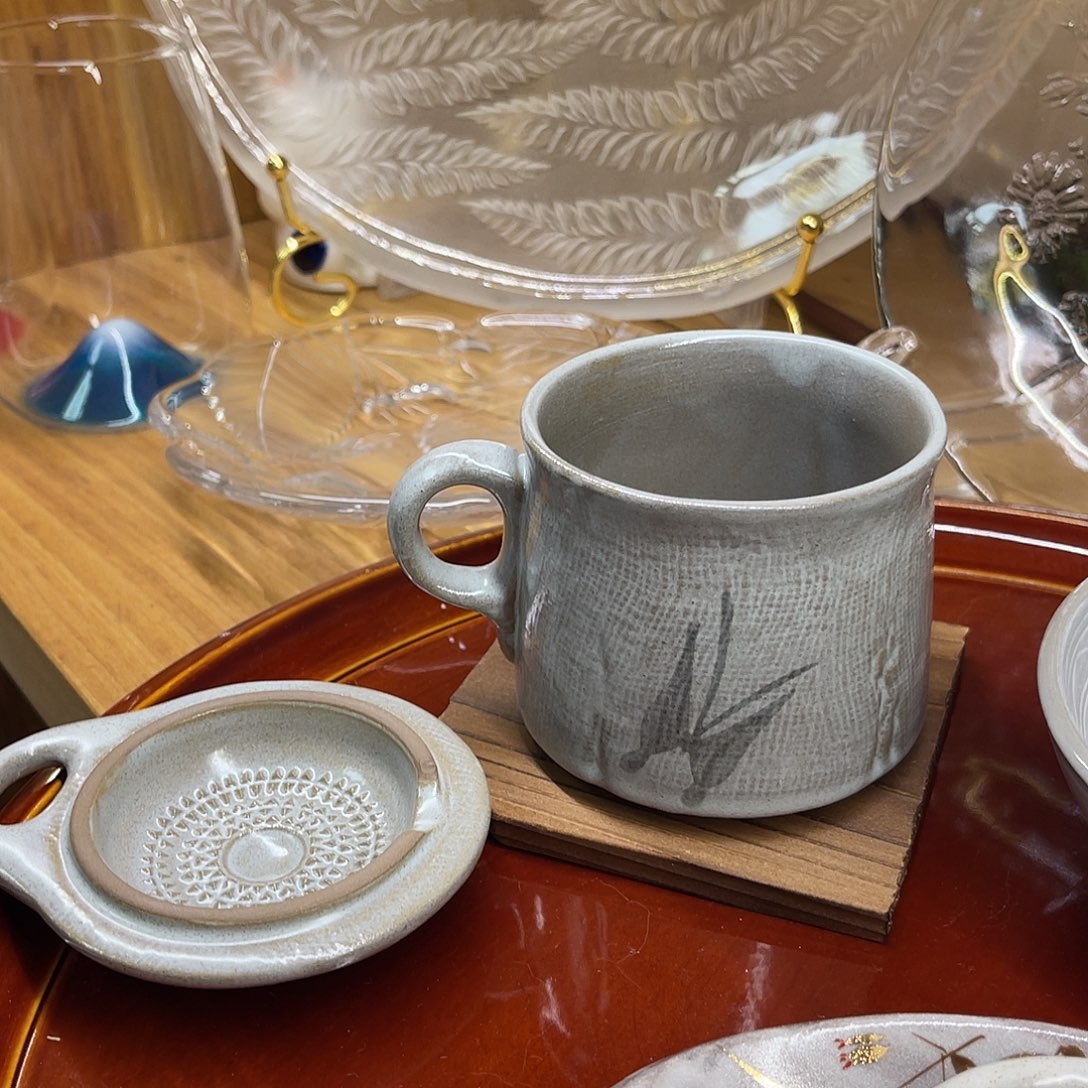 瓷片蝴蝶粗陶炖盅可作咖啡杯