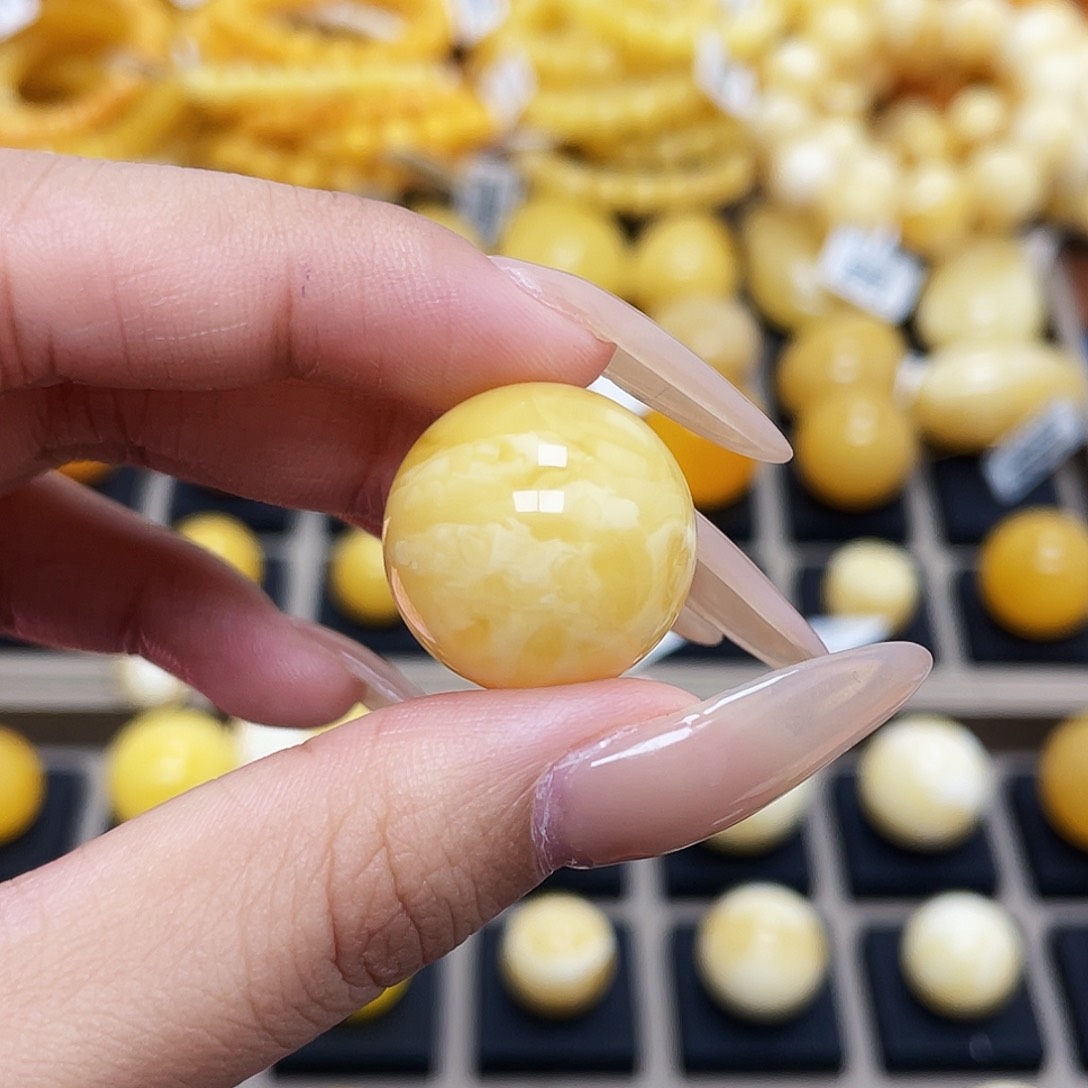 琥珀珠宝奇石未镶嵌19.5mm圆珠瑕疵