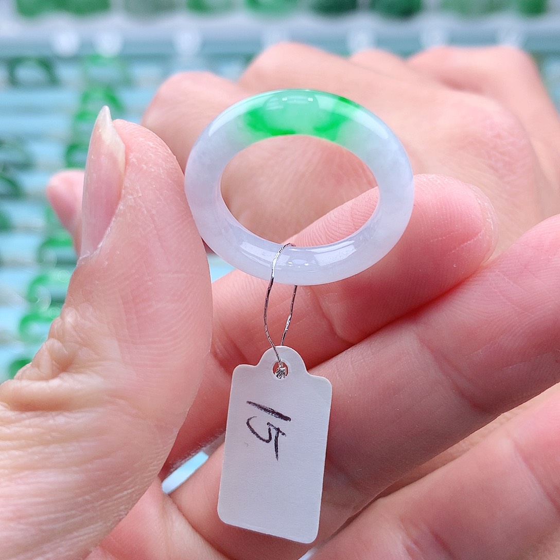 翡翠戒指未镶嵌A货缅甸翡翠