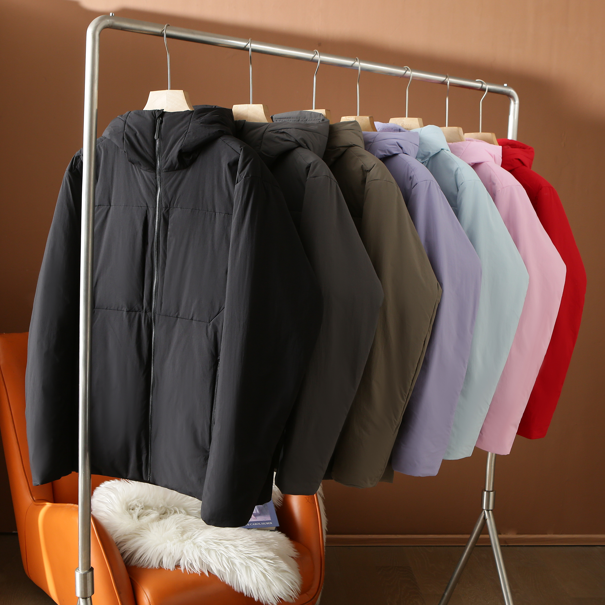 开春贺岁清仓 随便卖  三防面料 城市户外情侣款连帽羽绒服 运动