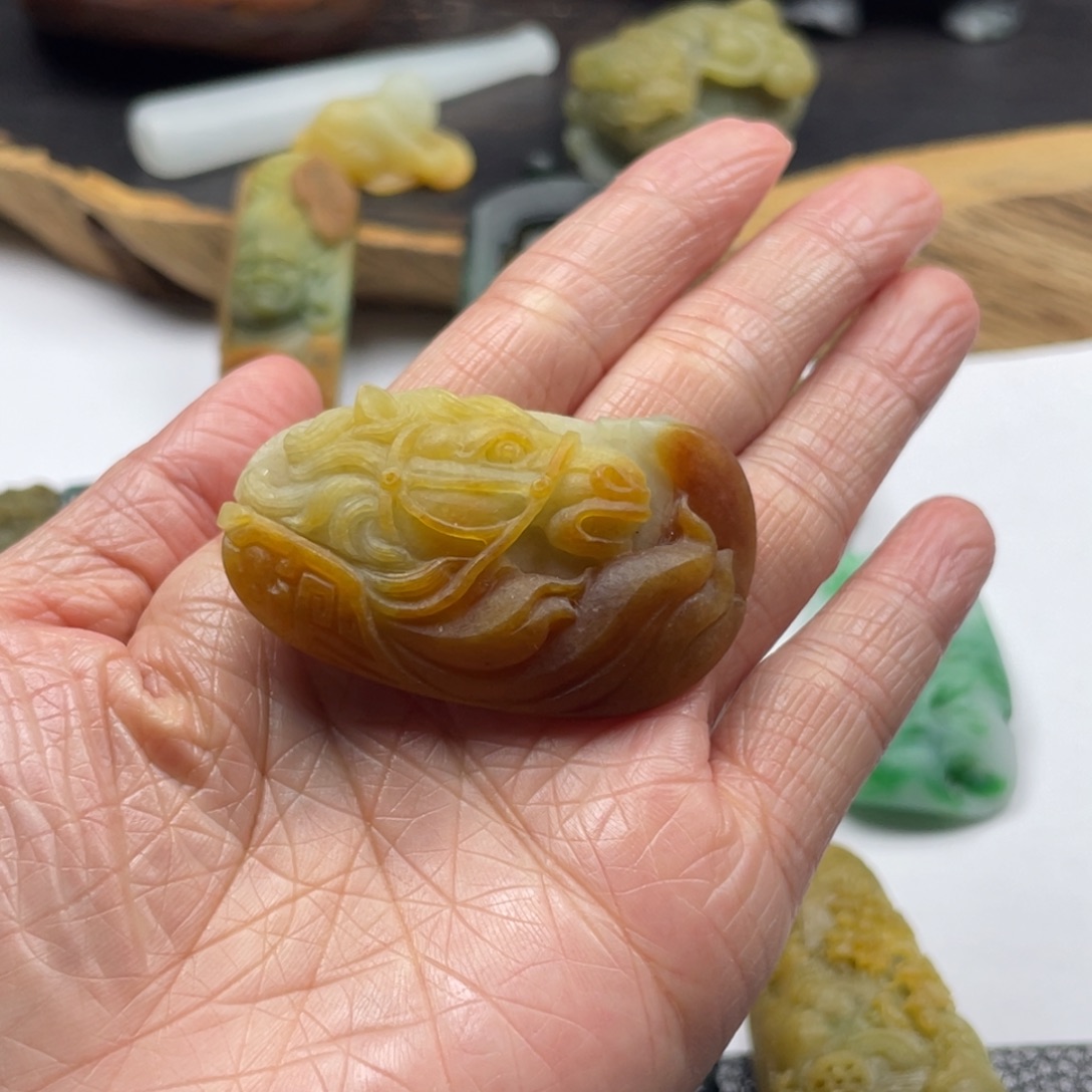 一***秋定制翡翠未镶嵌马