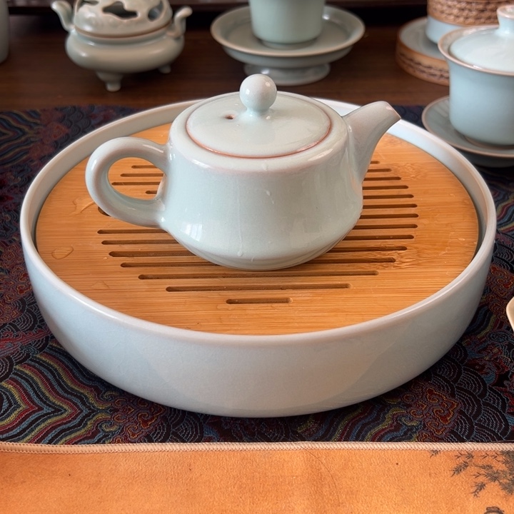 壶瓷天青色釉水将军壶