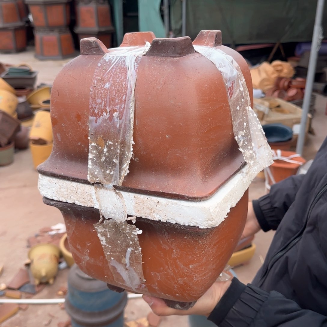 紫砂花盆瑕疵和瑕疵的