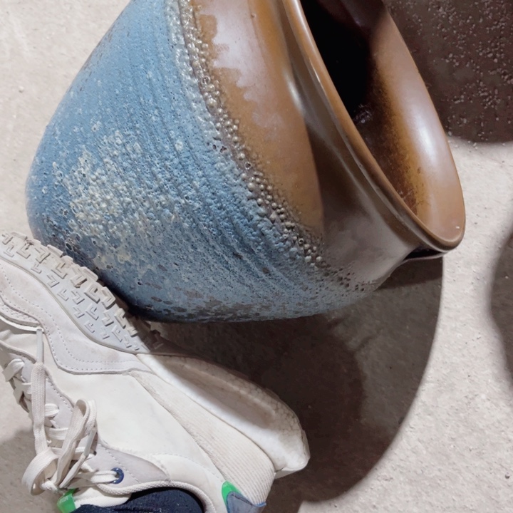 红陶口径24高度26一只