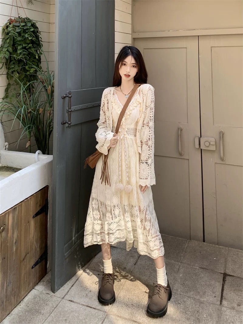 大西北沙漠度假风复古镂空腰流苏波西米亚沙滩裙蕾丝吊带连衣裙