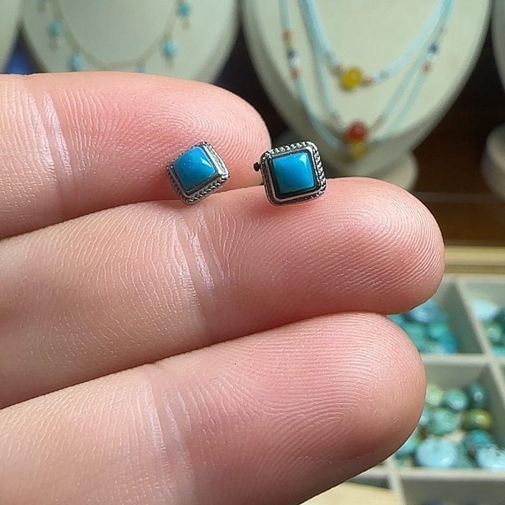绿松石合金耳饰绿松石耳钉