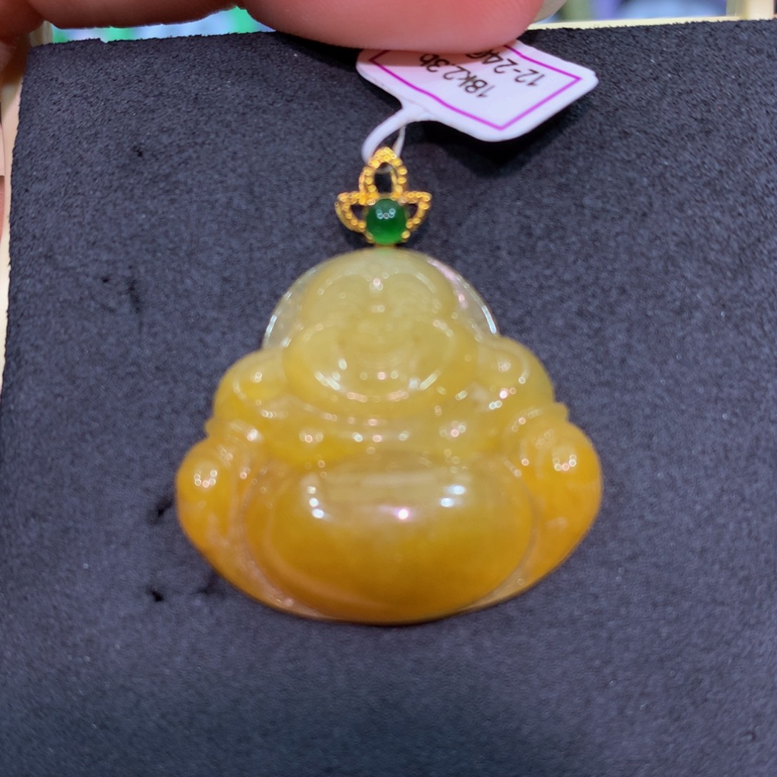 翡翠18K金镶嵌颈饰翡翠