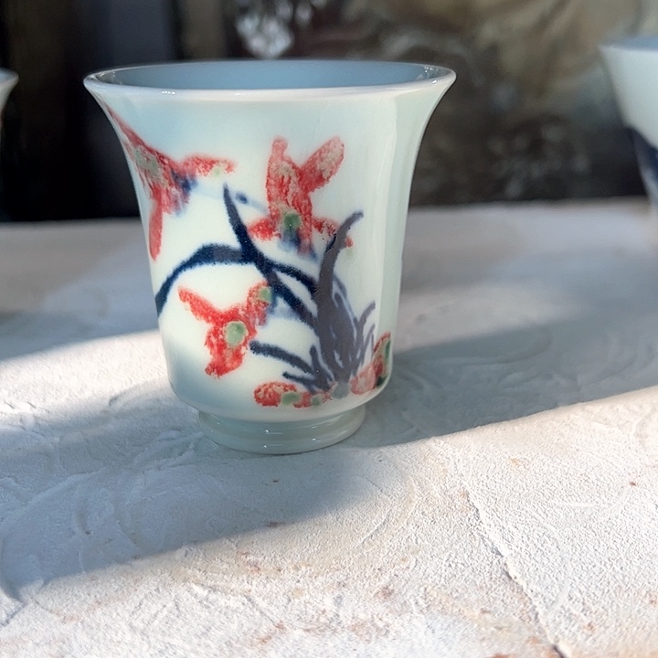 茶***?青花釉里红色差放漏