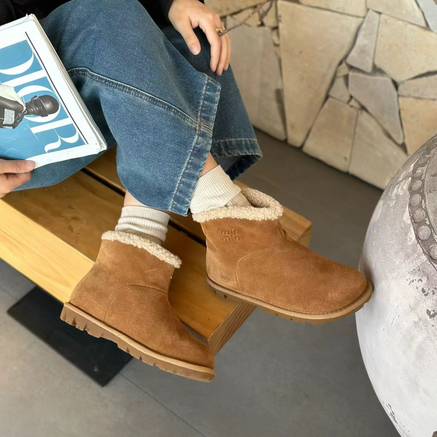 600-918     新款加绒休闲百搭短筒雪地靴女