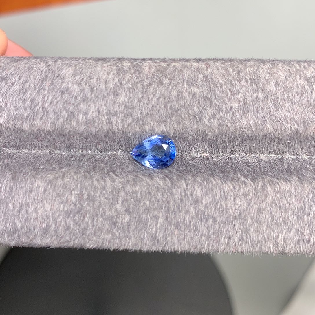 蓝宝石裸石未镶嵌矢车菊蓝宝石1.2克拉未镶嵌