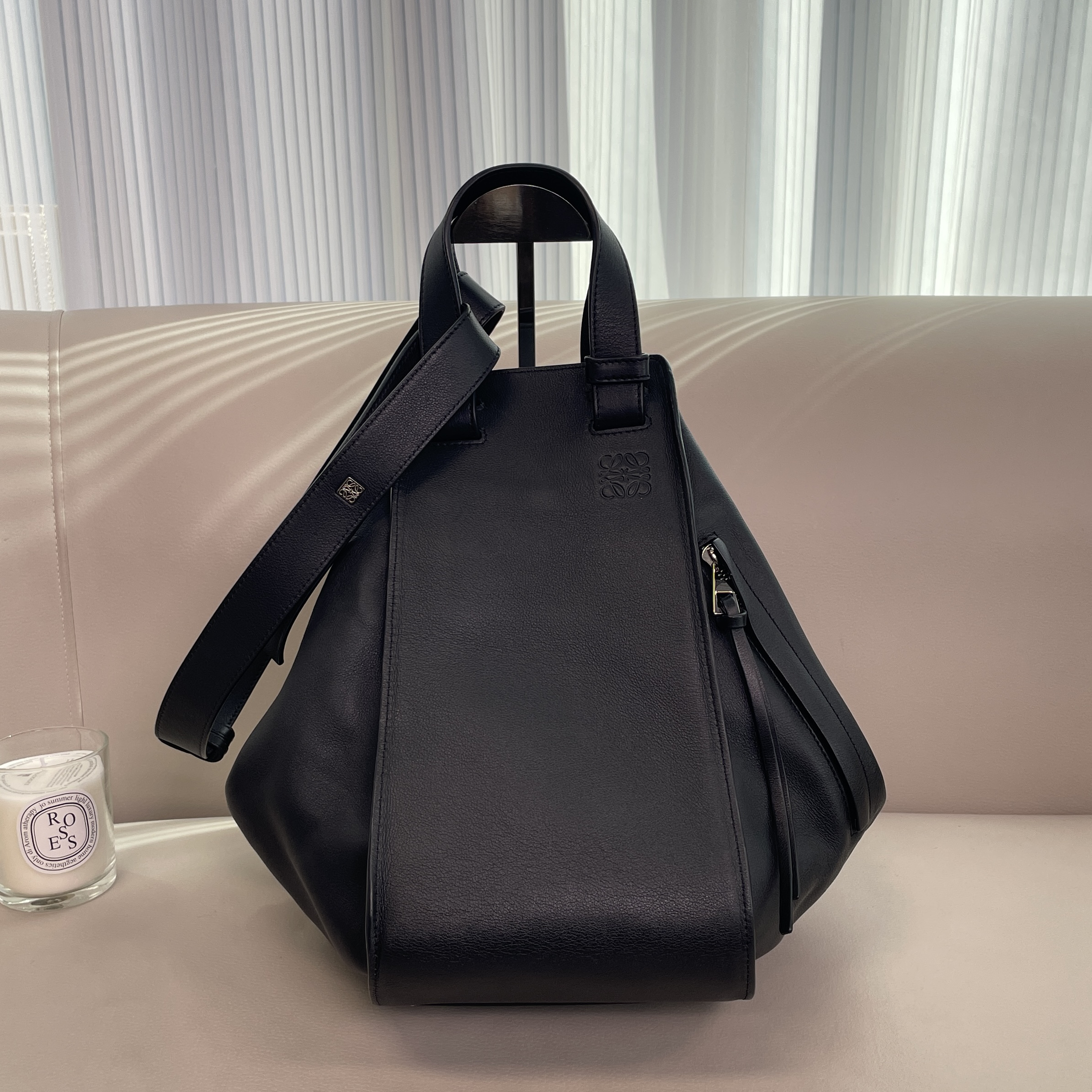 95新 LOEWE/罗意威 罗意威吊床包黑色斜挎包