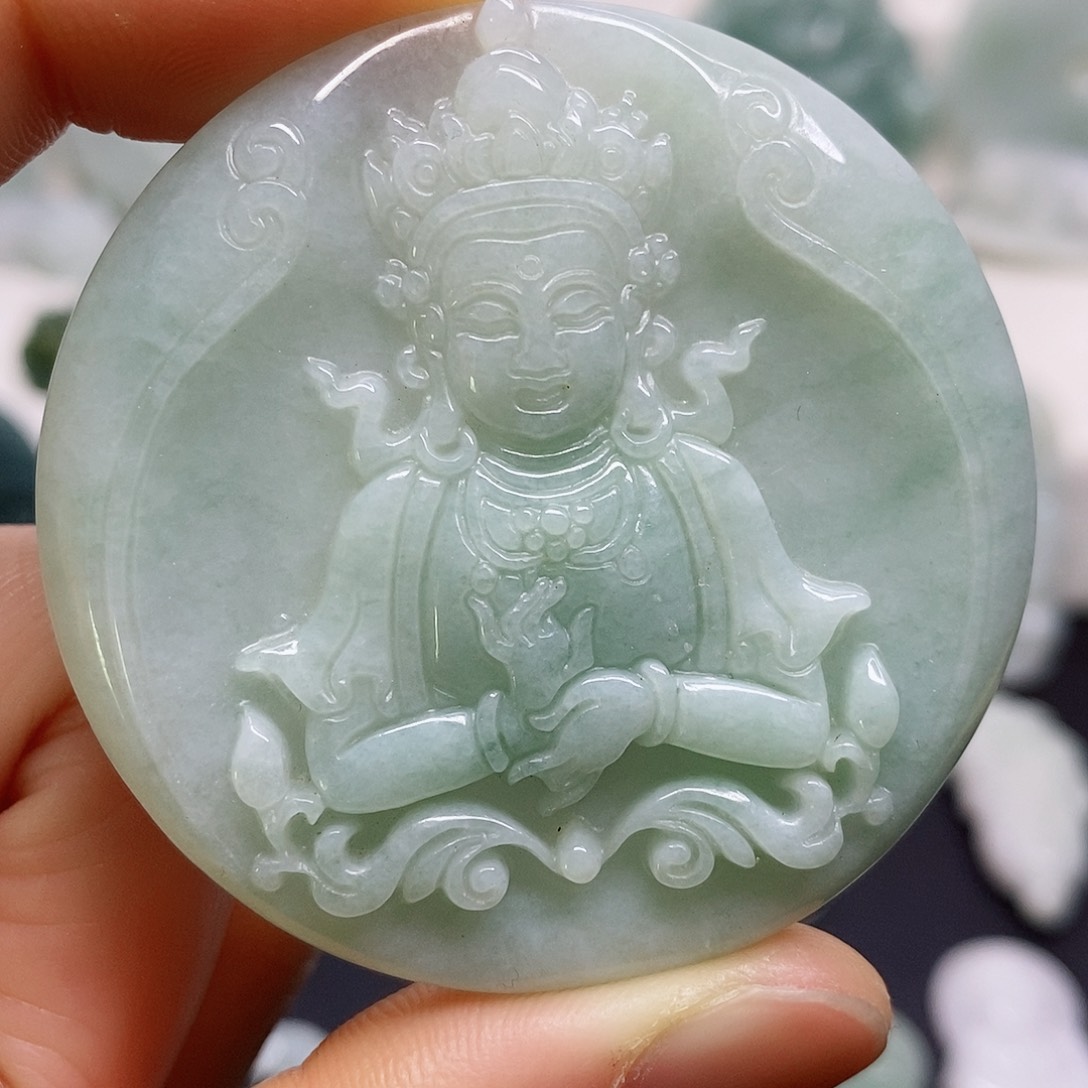 翡翠颈饰未镶嵌吊坠