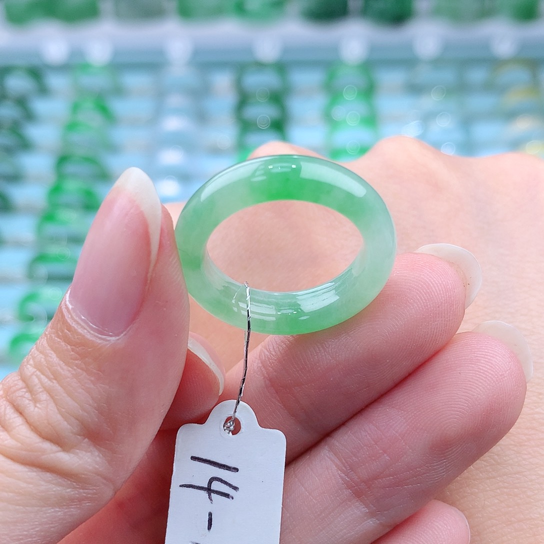 翡翠戒指未镶嵌缅甸翡翠A货