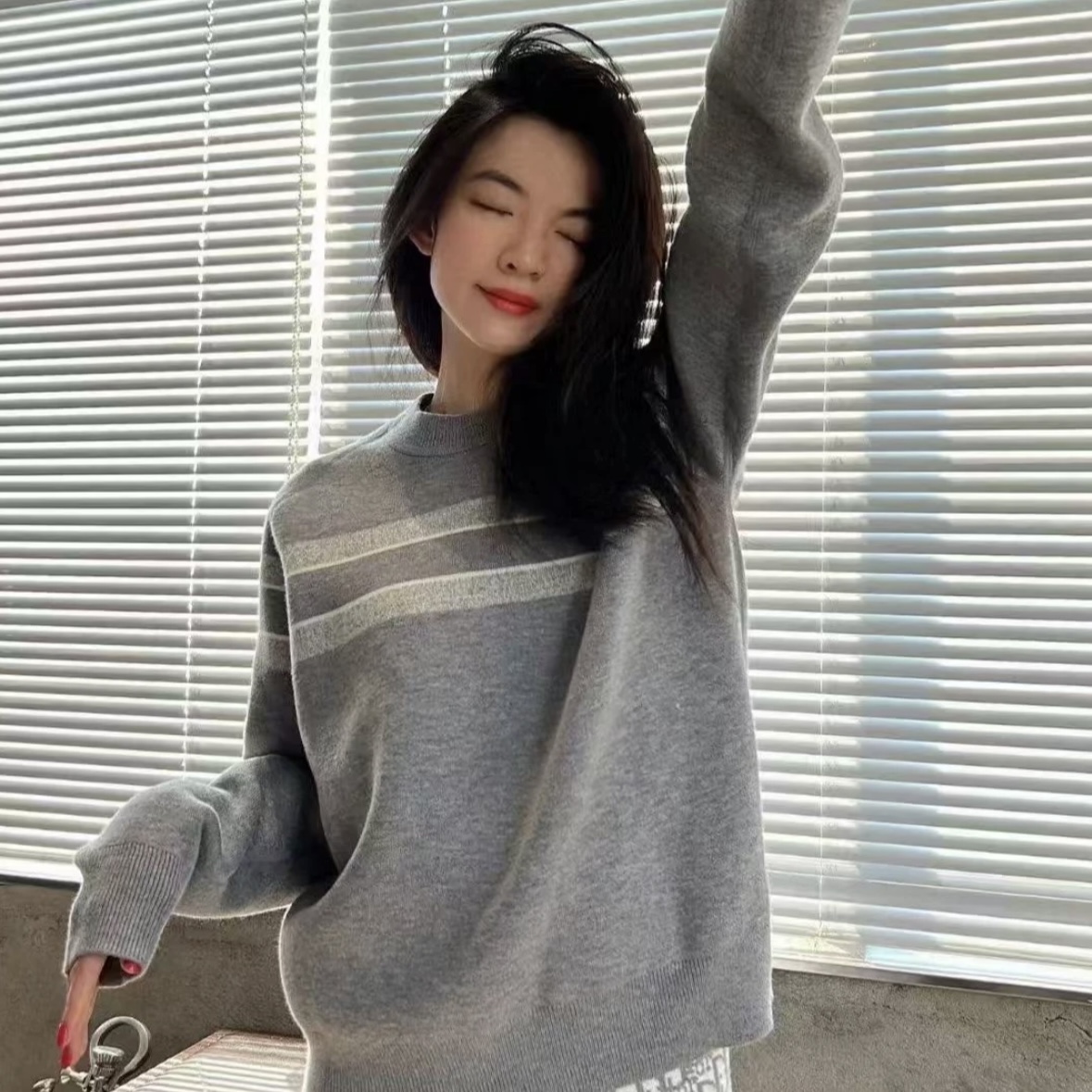 2025新款时尚双面穿休闲百搭套头毛衣 A8101