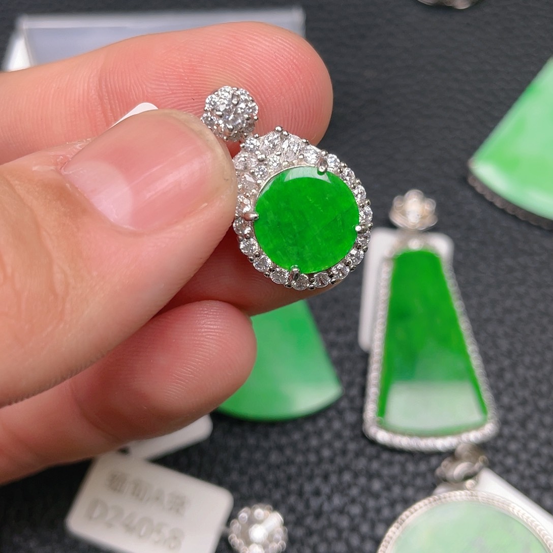 【闪购商品】翡翠吊坠(不含链)银S925镶嵌