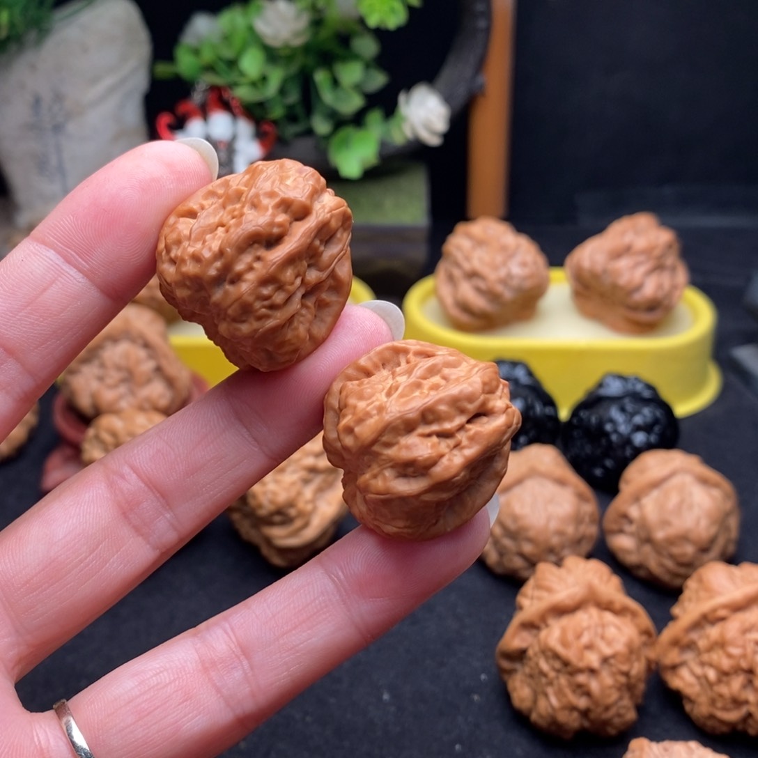 文玩核桃把件蛤蟆头28尺寸