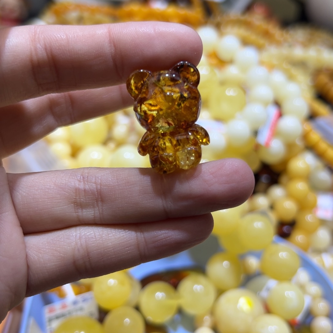 琥珀珠宝奇石未镶嵌