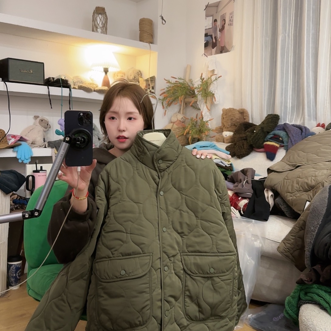 闪购女装军绿棉服内胆