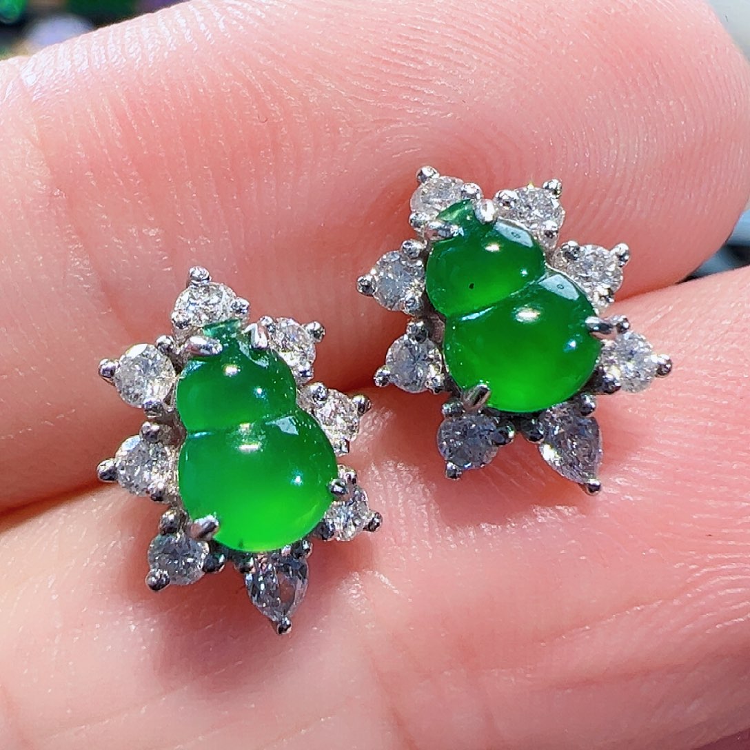 翡翠耳饰18K金镶嵌签收后24小时鉴赏期