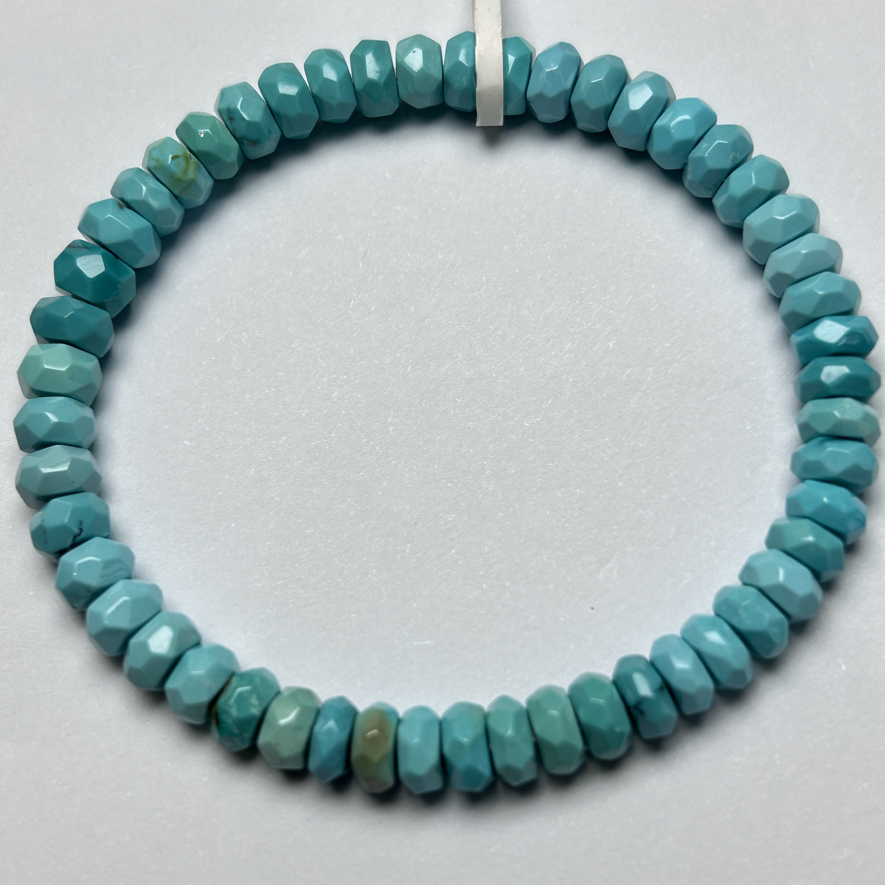 湖北竹山原矿高瓷炫彩绿松石精品无相钻切单圈手串手链6×3.5mm