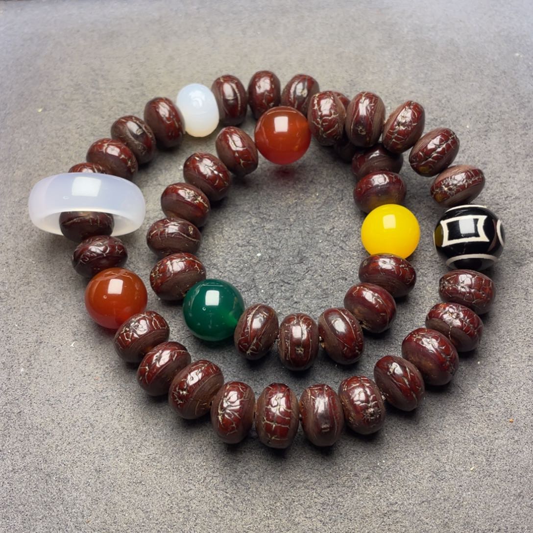 凤眼菩提吊坠凤眼