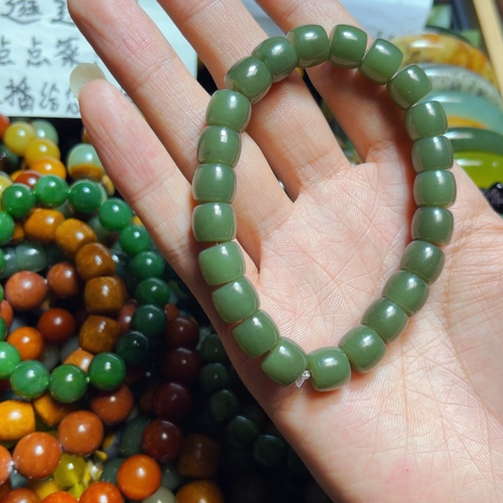 透闪石质玉手链未镶嵌