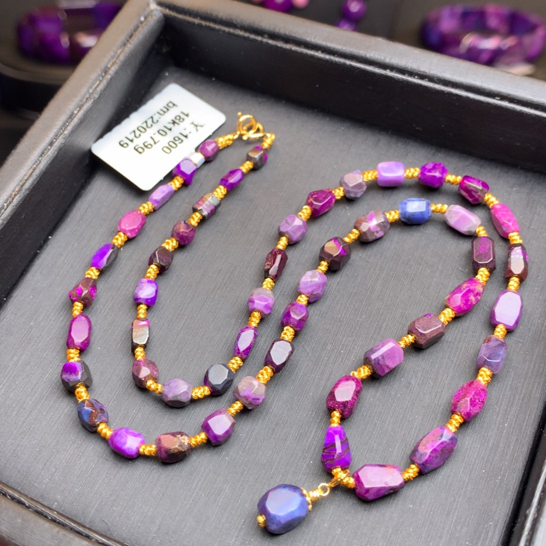 苏纪石（舒俱来）项链18K金镶嵌