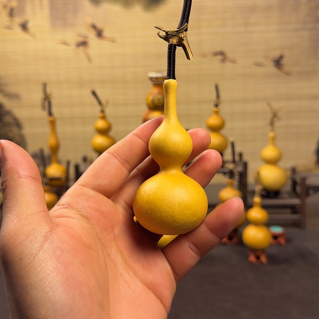 这***默天然小葫芦手把件