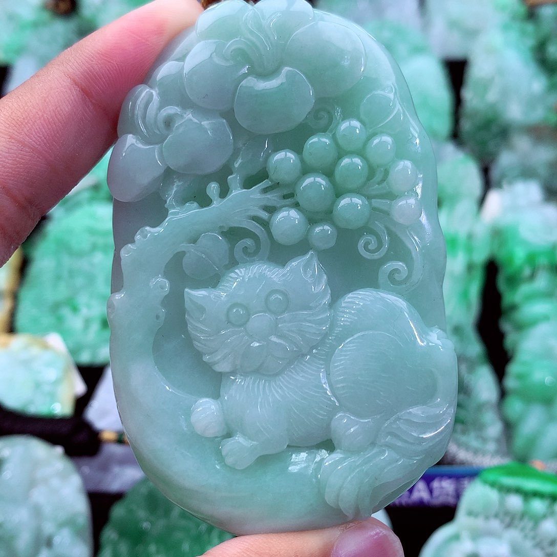 吊坠(不含链)未镶嵌翡翠